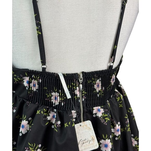 Free People NWT $128 In A Bubble Mini Dress in Black Cottagecore Floral Size M - Picture 9 of 10